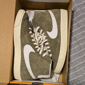 Nike Blazer Mid 77 Vintage Sneakers